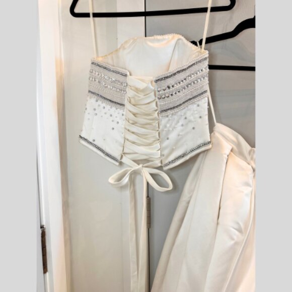 Maggie Soterro Wedding Gown White Size 8 - Picture 3 of 16